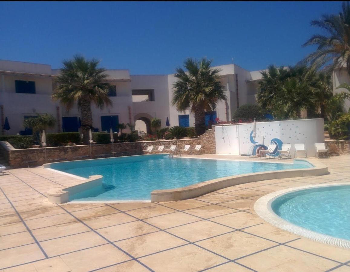 Resort Cala La Luna Favignana Exterior foto