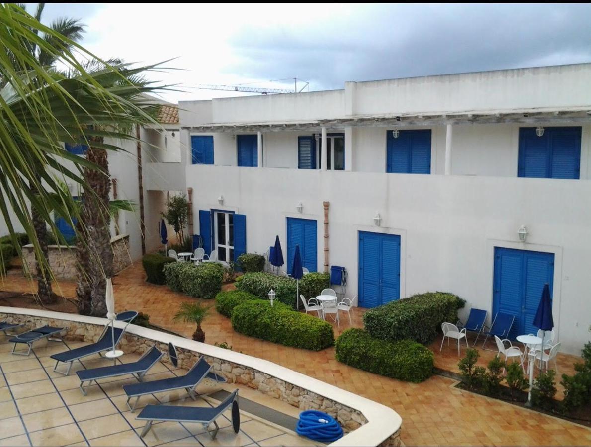 Resort Cala La Luna Favignana Exterior foto