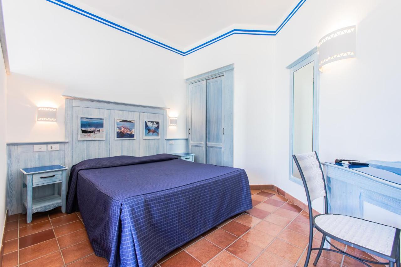 Resort Cala La Luna Favignana Exterior foto